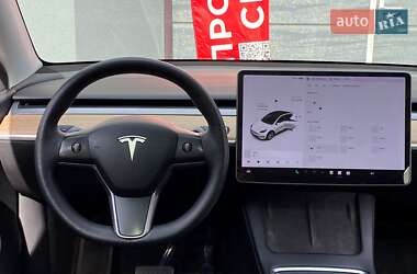 Позашляховик / Кросовер Tesla Model Y 2021 в 