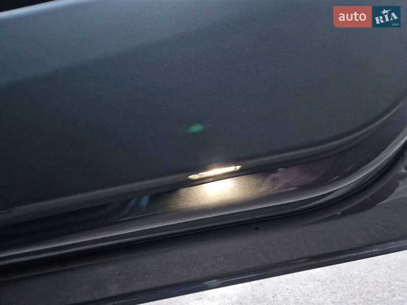 Внедорожник / Кроссовер Tesla Model Y 2023 в Киеве фото 54 Внедорожник / Кроссовер Tesla Model Y 2023 в Киеве