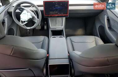 Позашляховик / Кросовер Tesla Model Y 2025 в Києві