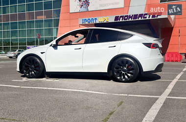 Внедорожник / Кроссовер Tesla Model Y 2022 в 