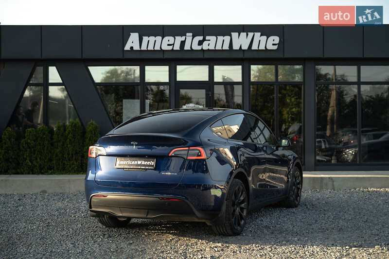 Внедорожник / Кроссовер Tesla Model Y 2023 в Черновцах