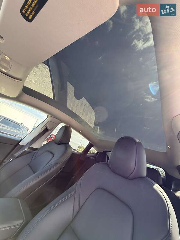 Позашляховик / Кросовер Tesla Model Y 2023 в Стрию
