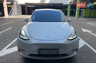 Позашляховик / Кросовер Tesla Model Y 2024 в 