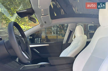 Внедорожник / Кроссовер Tesla Model Y 2023 в 
