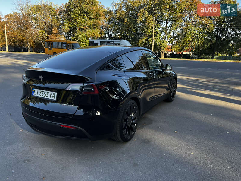 Позашляховик / Кросовер Tesla Model Y 2022 в Полтаві