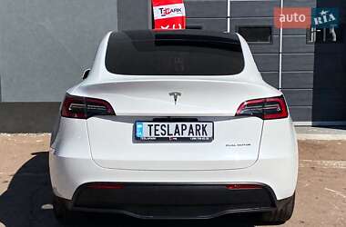 Позашляховик / Кросовер Tesla Model Y 2023 в 