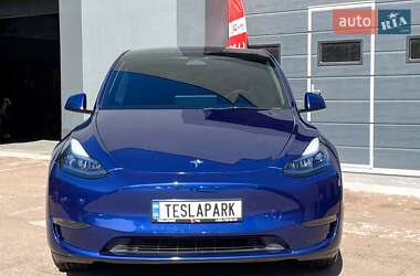 Позашляховик / Кросовер Tesla Model Y 2023 в 