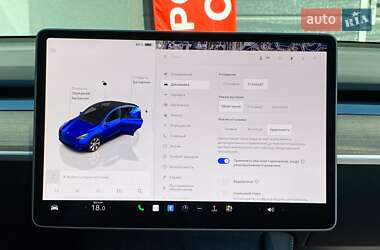 Позашляховик / Кросовер Tesla Model Y 2023 в 