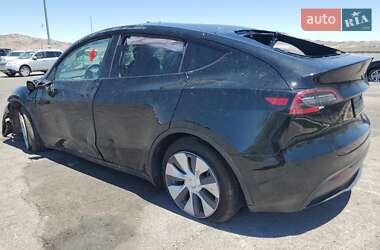 Позашляховик / Кросовер Tesla Model Y 2024 в 