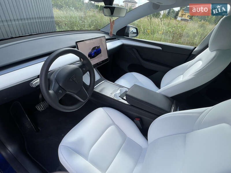Позашляховик / Кросовер Tesla Model Y 2024 в Львові