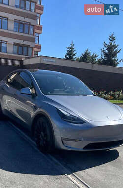 Позашляховик / Кросовер Tesla Model Y 2024 в Дніпрі