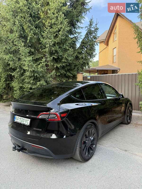 Позашляховик / Кросовер Tesla Model Y 2022 в Києві