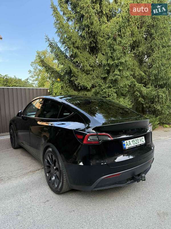 Позашляховик / Кросовер Tesla Model Y 2022 в Києві