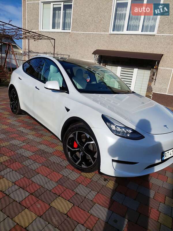 Внедорожник / Кроссовер Tesla Model Y 2020 в Тысменице