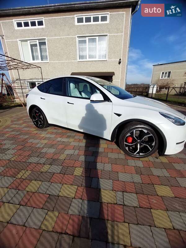 Внедорожник / Кроссовер Tesla Model Y 2020 в Тысменице