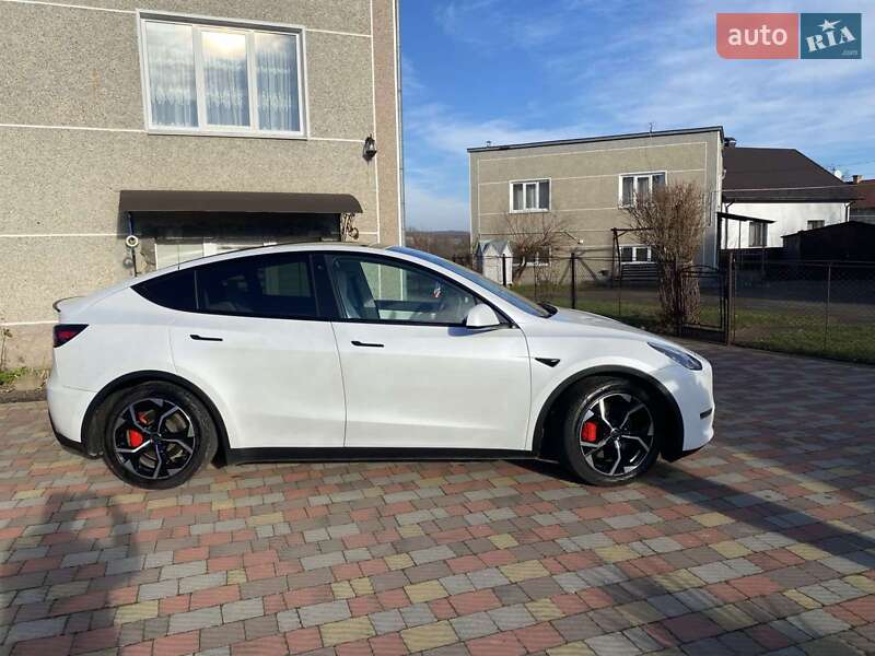 Внедорожник / Кроссовер Tesla Model Y 2020 в Тысменице