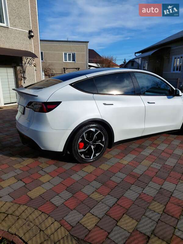 Внедорожник / Кроссовер Tesla Model Y 2020 в Тысменице
