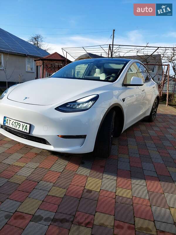 Внедорожник / Кроссовер Tesla Model Y 2020 в Тысменице