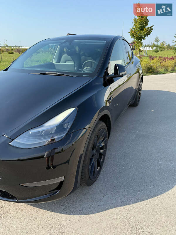 Внедорожник / Кроссовер Tesla Model Y 2023 в Коростене