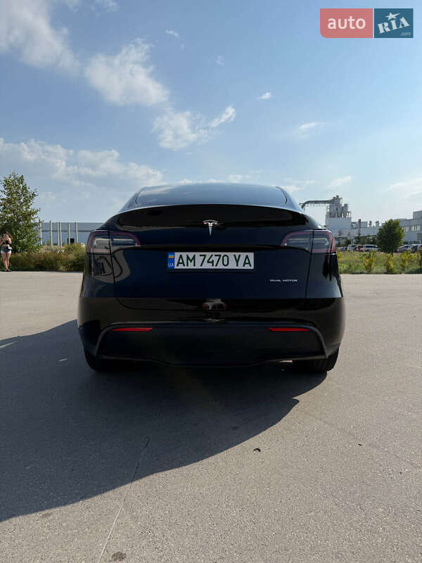 Внедорожник / Кроссовер Tesla Model Y 2023 в Коростене