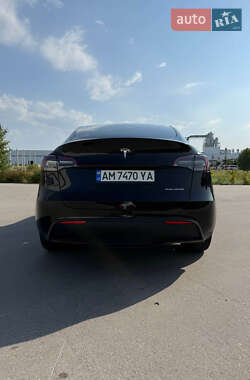Внедорожник / Кроссовер Tesla Model Y 2023 в 