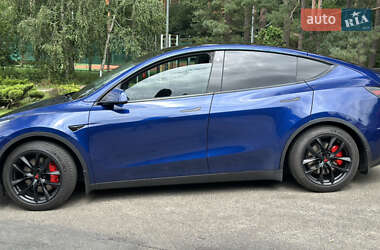 Внедорожник / Кроссовер Tesla Model Y 2021 в 