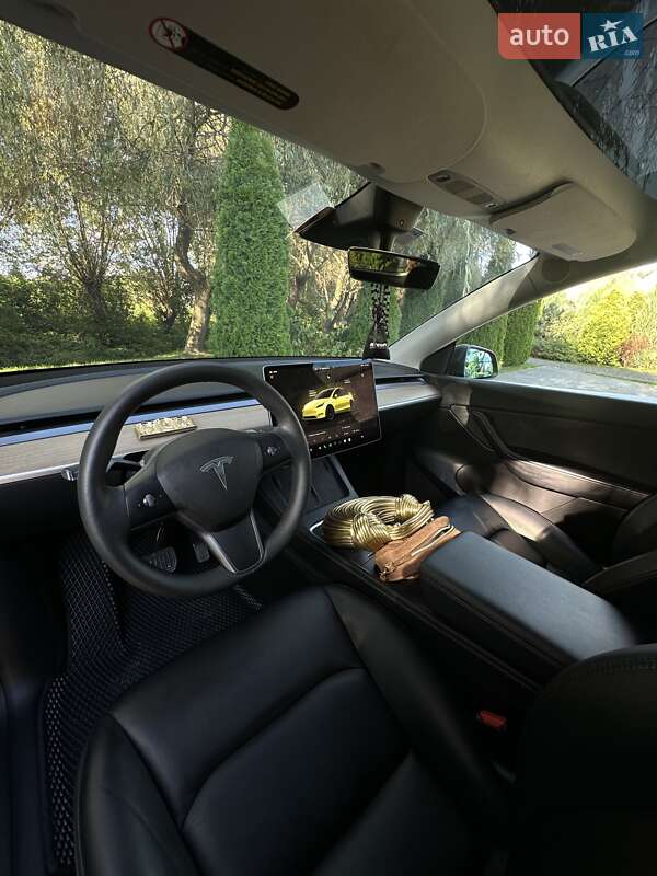 Внедорожник / Кроссовер Tesla Model Y 2022 в Ивано-Франковске фото 4 Внедорожник / Кроссовер Tesla Model Y 2022 в Ивано-Франковске