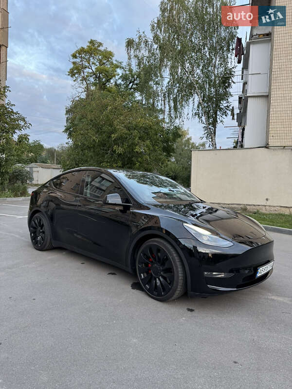 Позашляховик / Кросовер Tesla Model Y 2022 в 