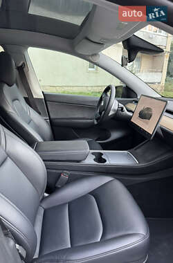 Позашляховик / Кросовер Tesla Model Y 2022 в 