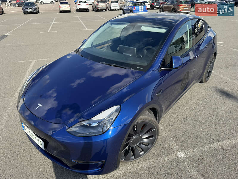 Tesla Model Y 2023
