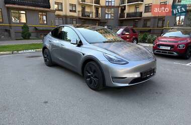Внедорожник / Кроссовер Tesla Model Y 2024 в Киеве