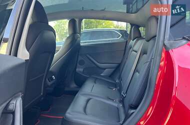 Внедорожник / Кроссовер Tesla Model Y 2021 в 