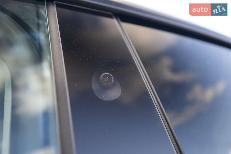 Внедорожник / Кроссовер Tesla Model Y 2023 в Киеве фото 32 Внедорожник / Кроссовер Tesla Model Y 2023 в Киеве