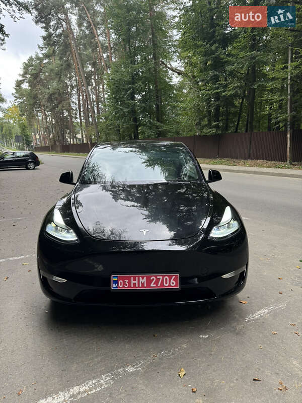 Позашляховик / Кросовер Tesla Model Y 2025 в Львові