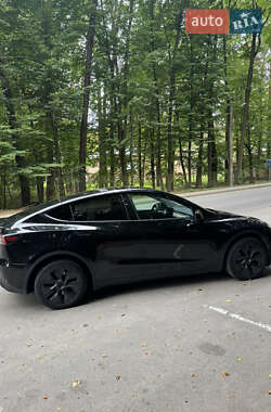 Внедорожник / Кроссовер Tesla Model Y 2025 в 