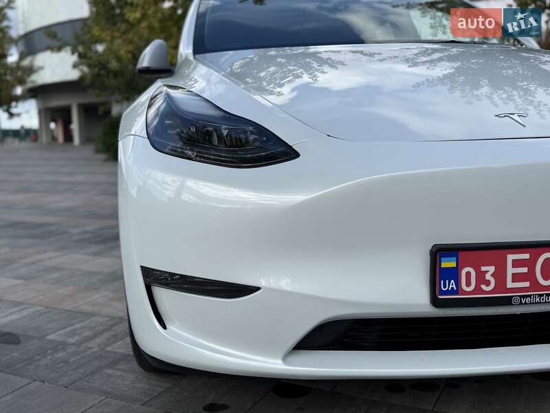 Внедорожник / Кроссовер Tesla Model Y 2023 в Киеве