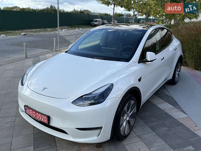 Внедорожник / Кроссовер Tesla Model Y 2023 в Киеве