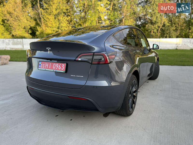 Внедорожник / Кроссовер Tesla Model Y 2024 в Луцке