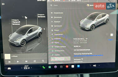 Позашляховик / Кросовер Tesla Model Y 2024 в 
