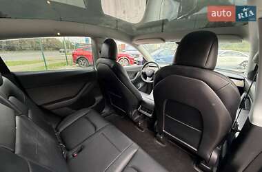Внедорожник / Кроссовер Tesla Model Y 2021 в 