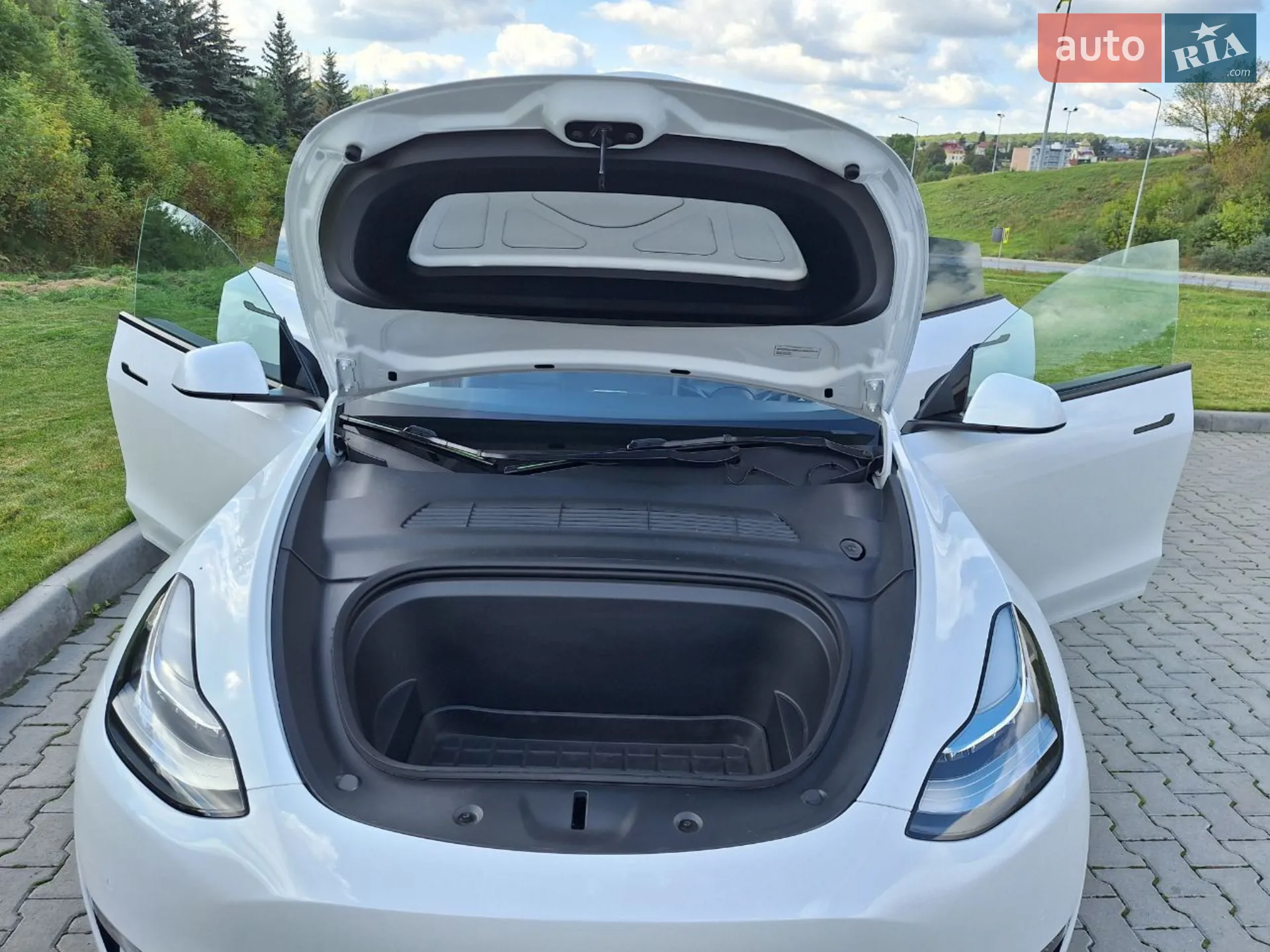 2021 Tesla Model Y - мініатюра 23