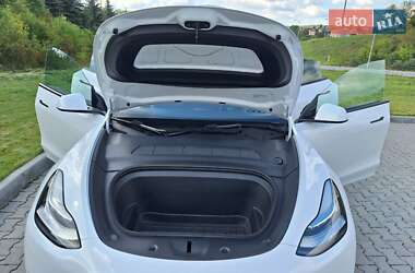 Внедорожник / Кроссовер Tesla Model Y 2021 в 