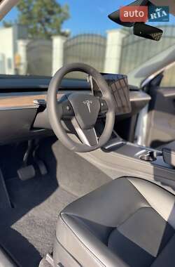Внедорожник / Кроссовер Tesla Model Y 2023 в 