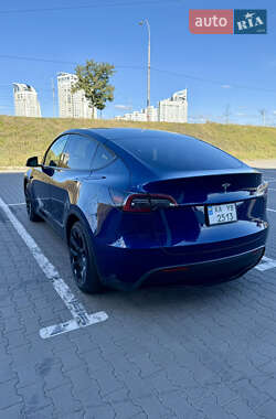 Позашляховик / Кросовер Tesla Model Y 2021 в 