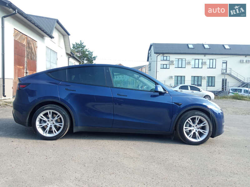 Позашляховик / Кросовер Tesla Model Y 2021 в Радехові