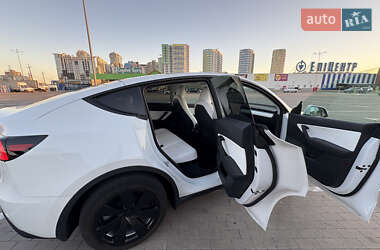 Позашляховик / Кросовер Tesla Model Y 2021 в 