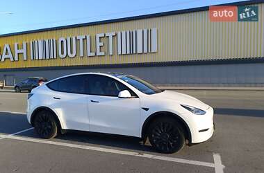 Позашляховик / Кросовер Tesla Model Y 2023 в 