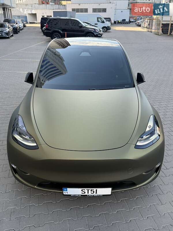 Внедорожник / Кроссовер Tesla Model Y 2024 в Киеве