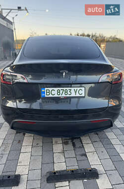 Внедорожник / Кроссовер Tesla Model Y 2024 в 