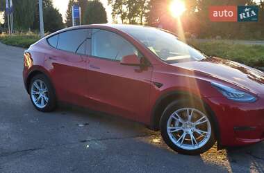 Внедорожник / Кроссовер Tesla Model Y 2021 в 